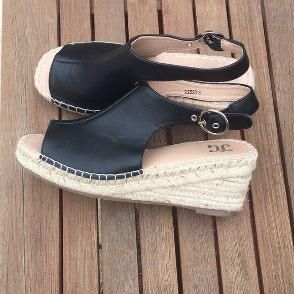 JG slingback espadrille wedges. Size 8 - Picture 2 of 4